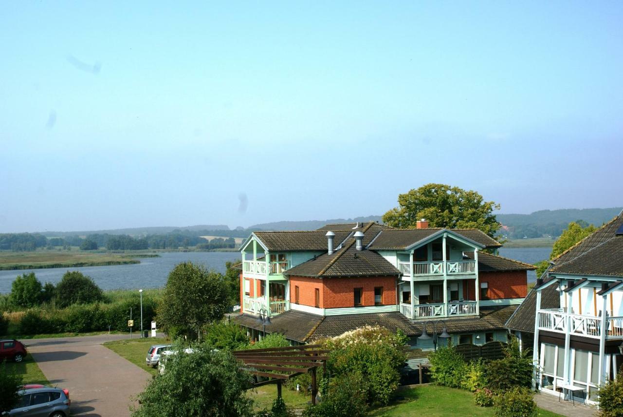 Ferienwohnung 4 Im Haus Am See Mit Wintergarten Und Terrasse Seedorf  Exterior photo